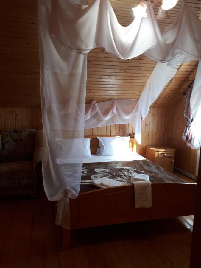 Ансол Hotel Vorokhta Bagian luar foto